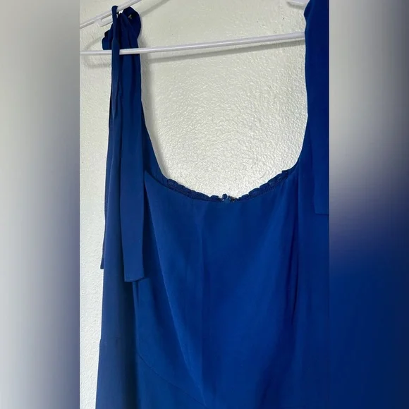 Reformation Twilight Dress in Danube size 12 - Picture 5 of 7